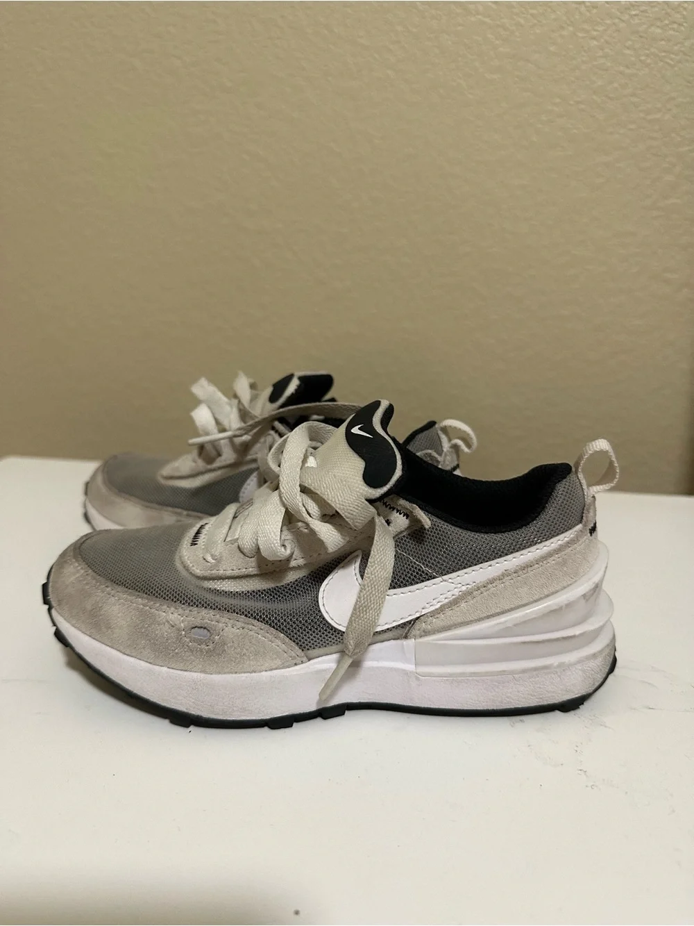 EASILY WASHABLE | Kid’s Nike Waffle One |  Gray and White Platform Sneakers